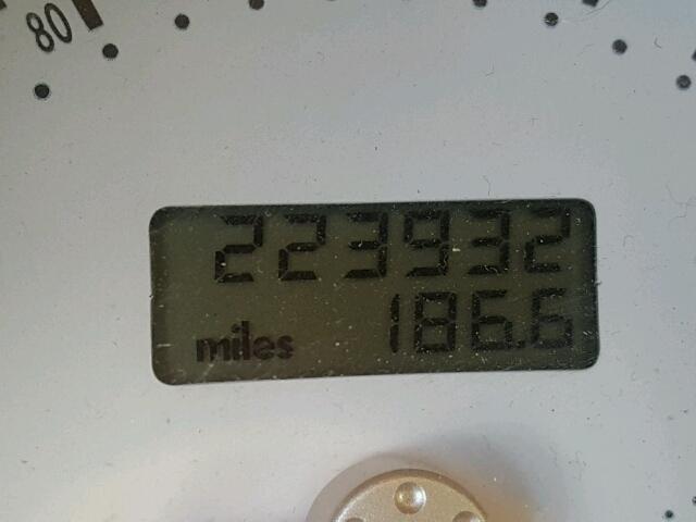 3VWBA21C6YM418191 - 2000 VOLKSWAGEN NEW BEETLE 黄色 照片 8