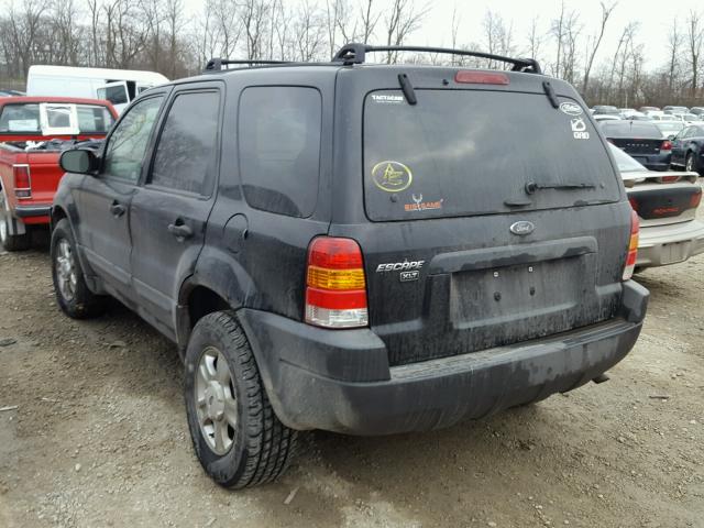 1FMYU03143KE07447 - 2003 FORD ESCAPE XLT BLACK photo 3