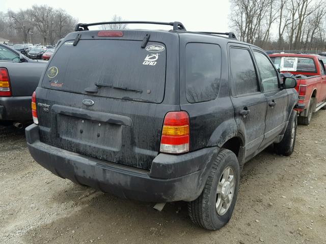 1FMYU03143KE07447 - 2003 FORD ESCAPE XLT BLACK photo 4