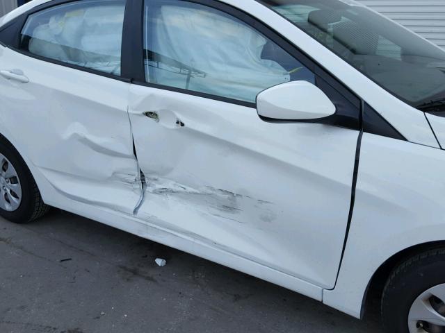 KMHCT4AE2FU801340 - 2015 HYUNDAI ACCENT GLS WHITE photo 9