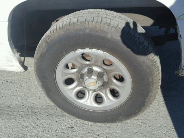 2GCEC19TX51268551 - 2005 CHEVROLET SILVERADO WHITE photo 9