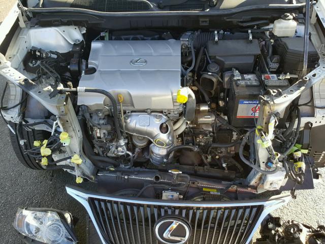 2T2ZK1BA6BC060835 - 2011 LEXUS RX 350 WHITE photo 7