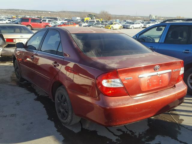 4T1BE32K72U097327 - 2002 TOYOTA CAMRY LE RED photo 3