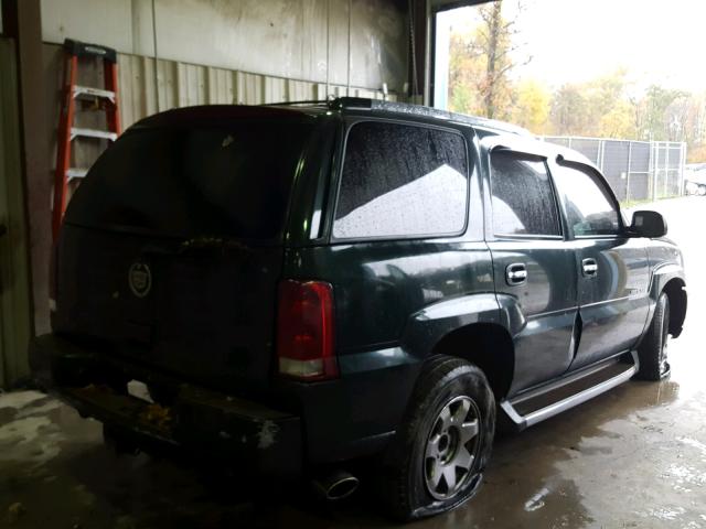 1GYEK63N82R211403 - 2002 CADILLAC ESCALADE L GREEN photo 4