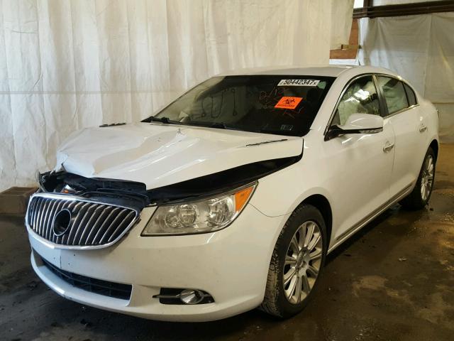 1G4GC5E35DF270510 - 2013 BUICK LACROSSE WHITE photo 2