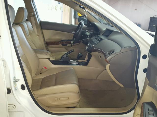 1HGCP36868A032563 - 2008 HONDA ACCORD EXL WHITE photo 5