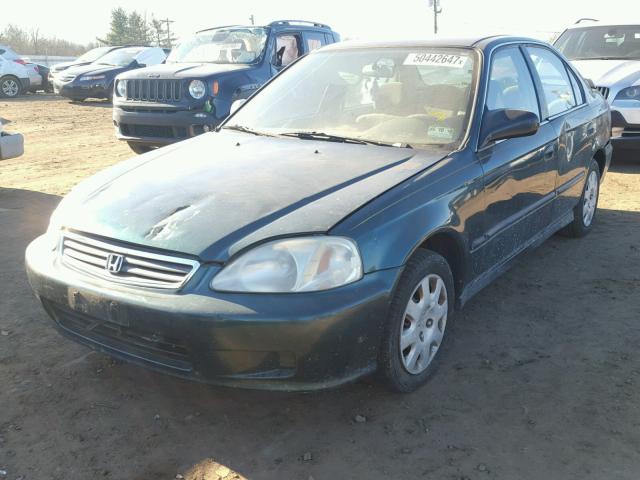 1HGEJ6671YL038388 - 2000 HONDA CIVIC LX GREEN photo 2