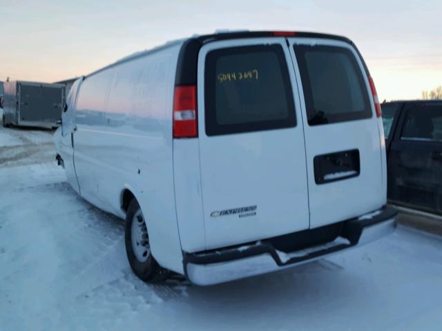 1GCWGGBA6E1116874 - 2014 CHEVROLET EXPRESS G2 WHITE photo 3