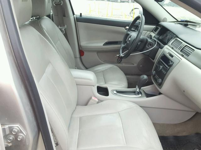2G1WD58C069313955 - 2006 CHEVROLET IMPALA SUP 灰色 照片 5
