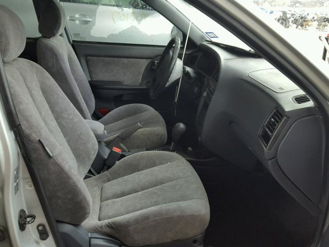 KMHDN45D13U620953 - 2003 HYUNDAI ELANTRA GL SILVER photo 5