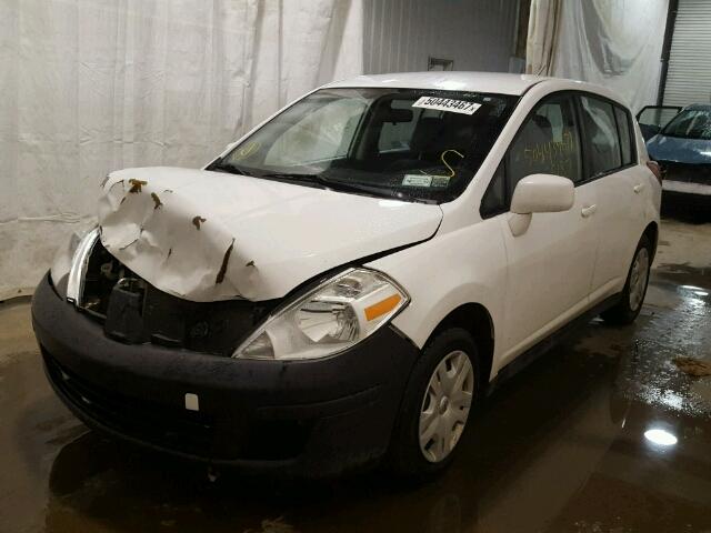 3N1BC1CP2CK298808 - 2012 NISSAN VERSA S WHITE photo 2