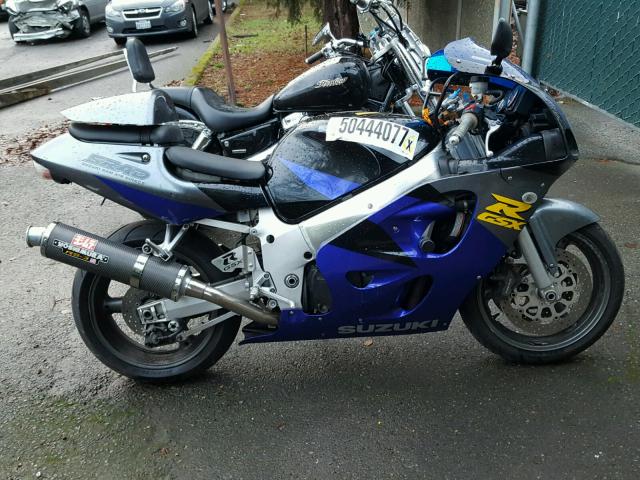 JS1GN78A8V2102447 - 1997 SUZUKI GSX-R600 BLUE photo 9