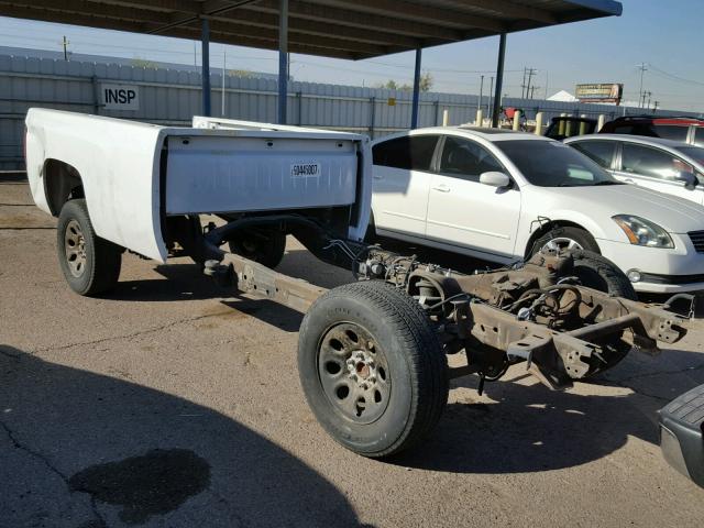 AZ365922 - 2007 CHEVROLET SILVERADO WHITE photo 1