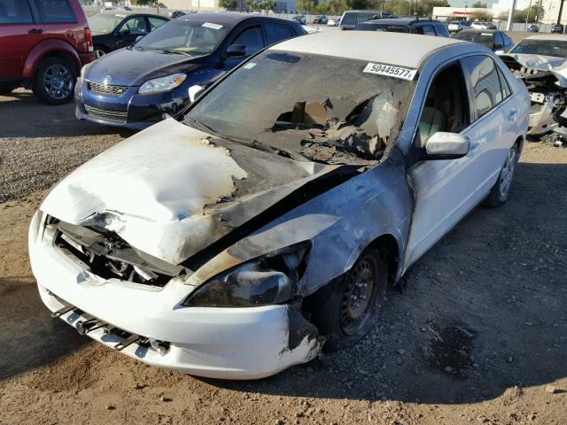 1HGCM56465A115973 - 2005 HONDA ACCORD LX WHITE photo 2