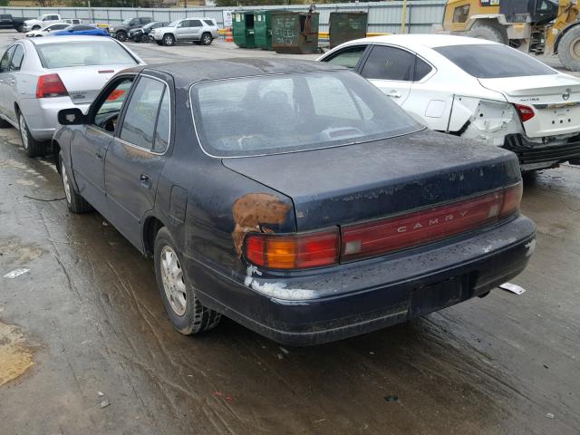 JT2SK13E2N0071992 - 1992 TOYOTA CAMRY XLE BLUE photo 3