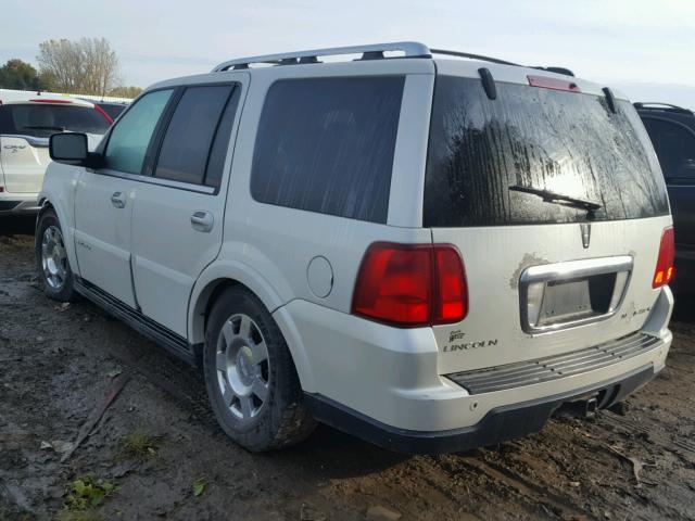 5LMFU28596LJ07039 - 2006 LINCOLN NAVIGATOR Ақ фото 3