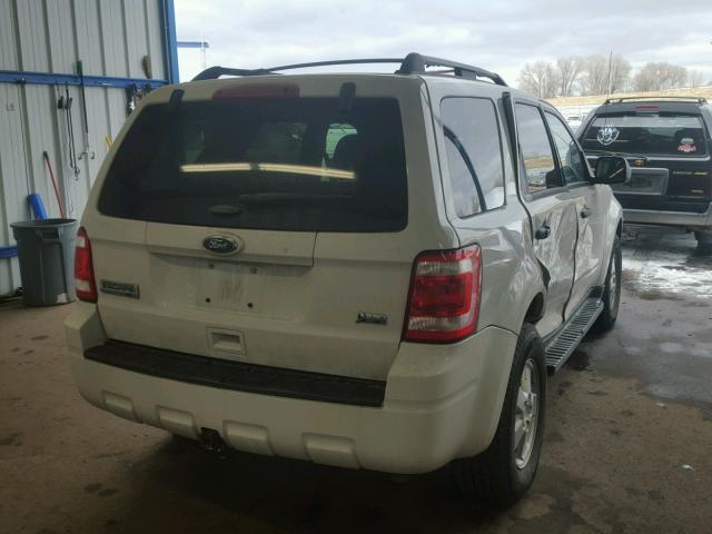 1FMCU9DG7BKB49764 - 2011 FORD ESCAPE XLT WHITE photo 4