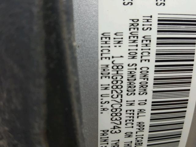 1J8HG68257C683743 - 2007 JEEP COMMANDER SILVER photo 10