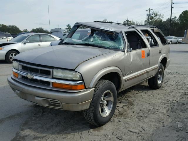 1GNCS13X63K164925 - 2003 CHEVROLET BLAZER SILVER photo 2