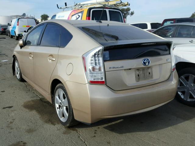 JTDKN3DU3A1232628 - 2010 TOYOTA PRIUS GOLD photo 3