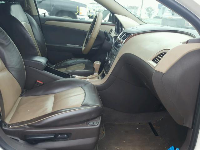 1G1ZE5E1XBF316490 - 2011 CHEVROLET MALIBU LTZ 白色 照片 5