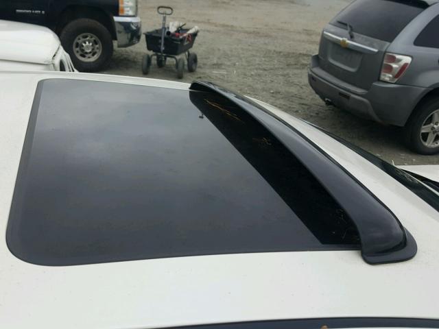 1G1ZE5E1XBF316490 - 2011 CHEVROLET MALIBU LTZ 白色 照片 9