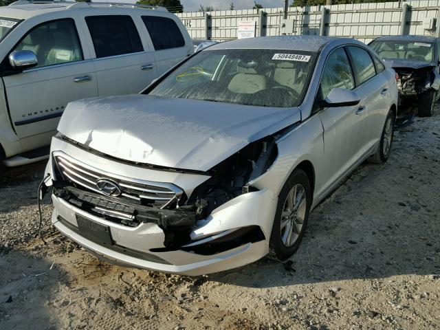 5NPE24AF8GH352914 - 2016 HYUNDAI SONATA SE SILVER photo 2