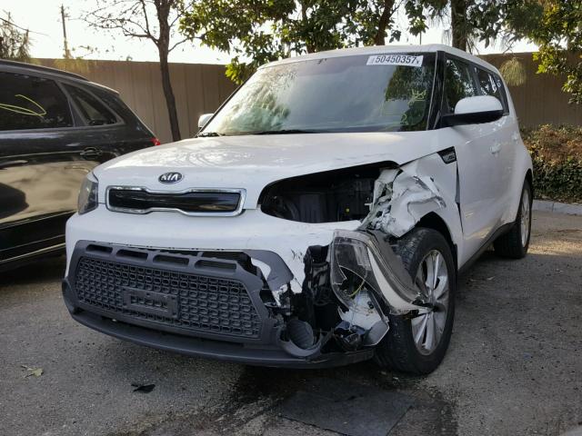 KNDJP3A58F7164821 - 2015 KIA SOUL + WHITE photo 2