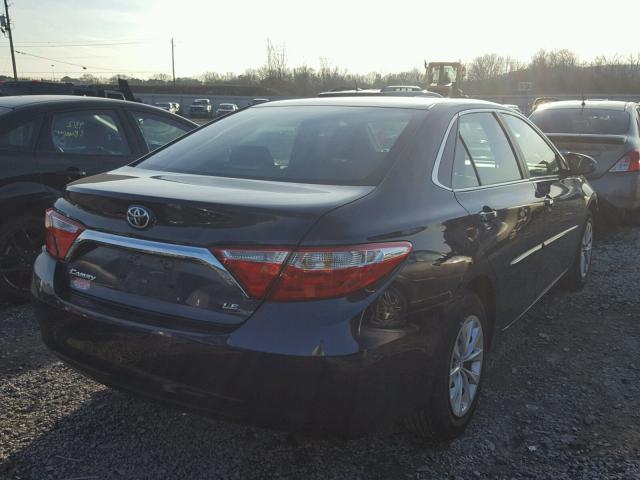 4T1BF1FK3GU537983 - 2016 TOYOTA CAMRY LE ლურჯი ფოტო 4