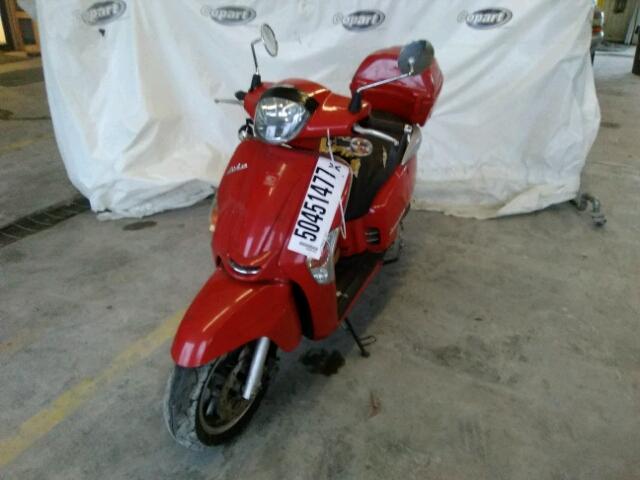 LC2D2H126CC100789 - 2012 KYMCO USA INC LIKE 200I RED photo 2