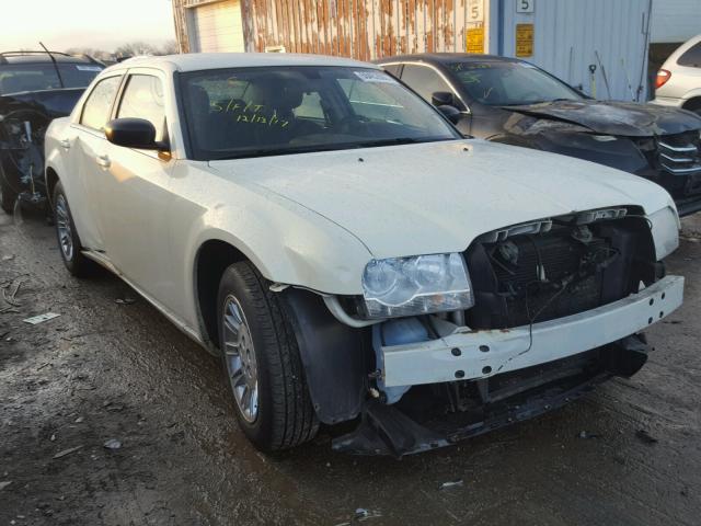 2C3KA43R77H838611 - 2007 CHRYSLER 300 WHITE photo 1