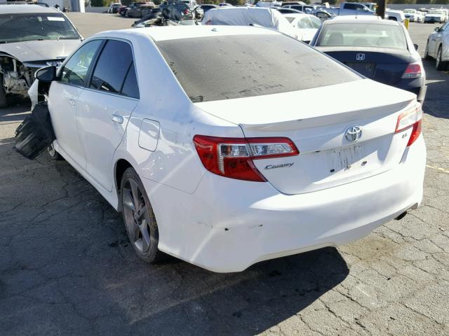 4T1BF1FK5EU799937 - 2014 TOYOTA CAMRY L WHITE photo 3