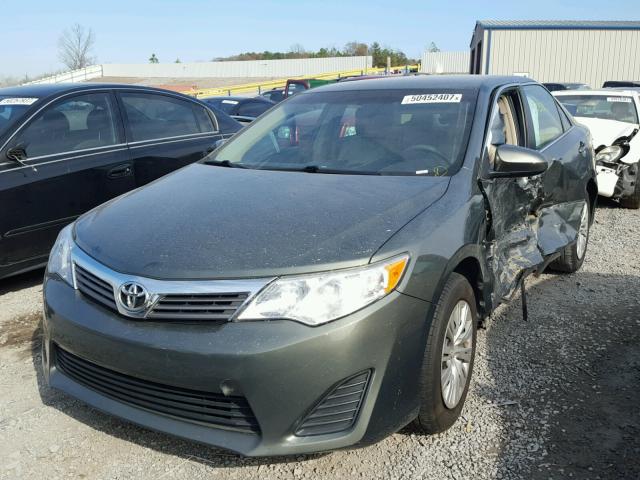 4T4BF1FK1DR293865 - 2013 TOYOTA CAMRY L GRAY photo 2