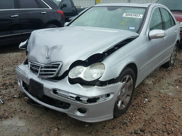 WDBRF56H46F737805 - 2006 MERCEDES-BENZ C 350 WHITE photo 2