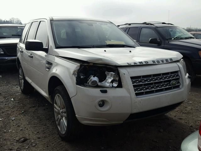 SALFT2BN3AH161945 - 2010 LAND ROVER LR2 HSE TE WHITE photo 1