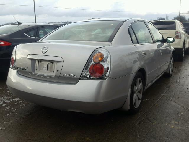 1N4AL11D24C175699 - 2004 NISSAN ALTIMA BAS SILVER photo 4