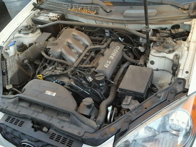 KMHHU6KH5AU018822 - 2010 HYUNDAI GENESIS CO WHITE photo 7