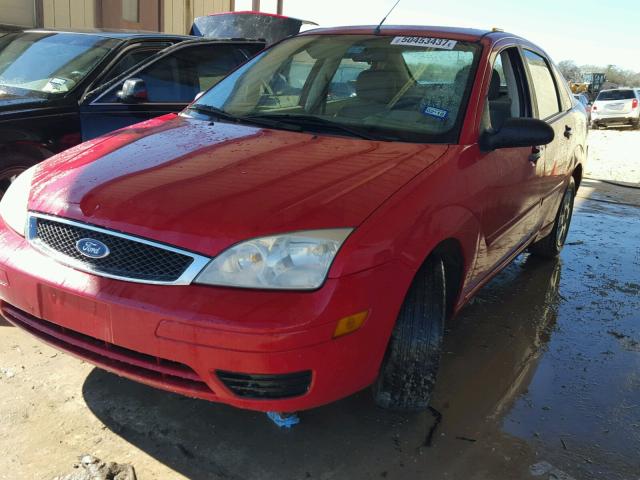 1FAFP34N67W236923 - 2007 FORD FOCUS ZX4 RED photo 2