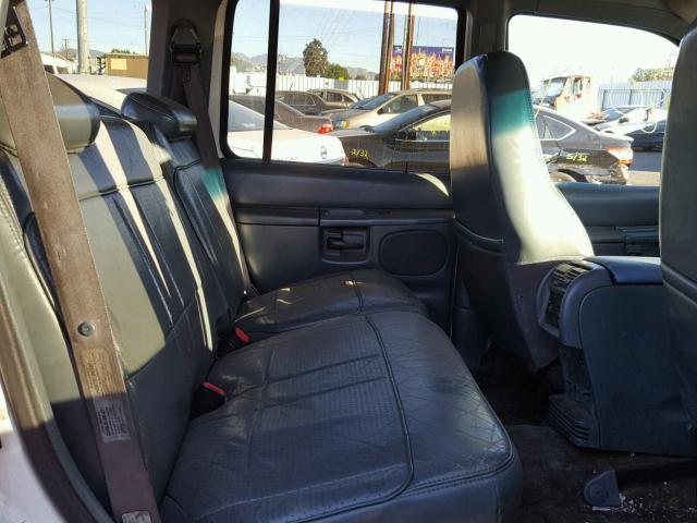 1FMZU35P2WZA15165 - 1998 FORD EXPLORER WHITE photo 6