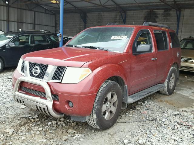 5N1AR18U26C630399 - 2006 NISSAN PATHFINDER RED photo 2