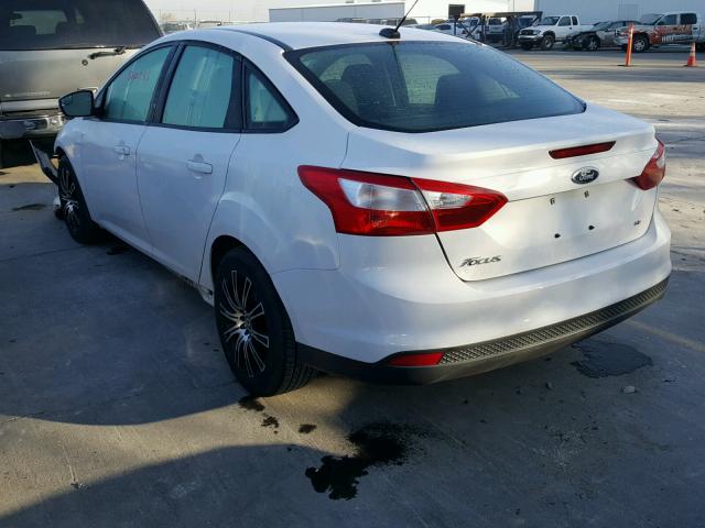 1FADP3F24DL246812 - 2013 FORD FOCUS SE WHITE photo 3