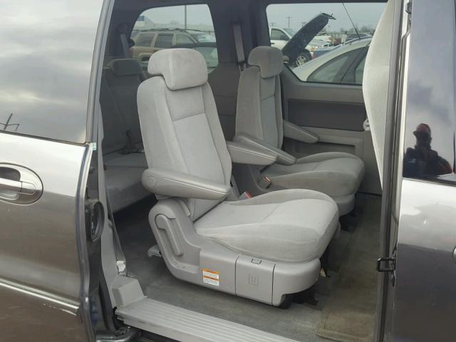 2FMZA51636BA38135 - 2006 FORD FREESTAR S GRAY photo 6