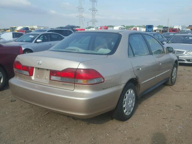 1HGCG56401A034050 - 2001 HONDA ACCORD LX TAN photo 4