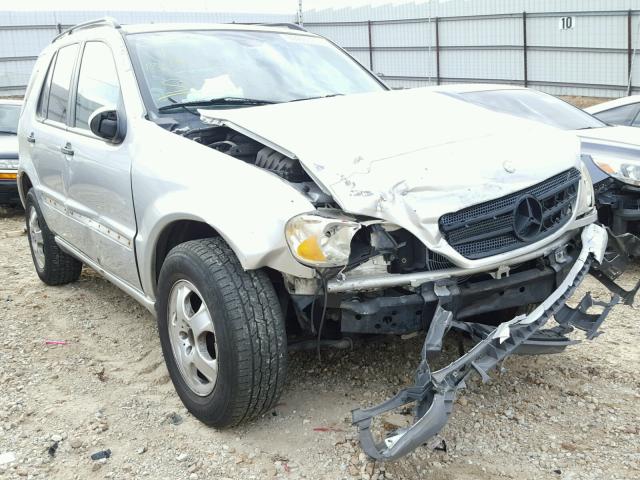 4JGAB54E22A311598 - 2002 MERCEDES-BENZ ML 320 SILVER photo 1