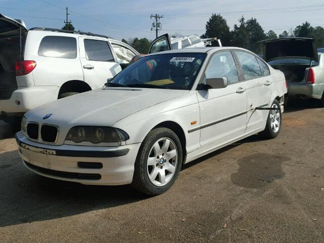 WBAAM3345YCA89342 - 2000 BMW 323 I WHITE photo 2