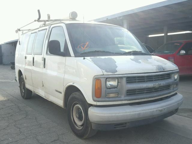 1GCFG25W1Y1243790 - 2000 CHEVROLET EXPRESS G2 WHITE photo 1