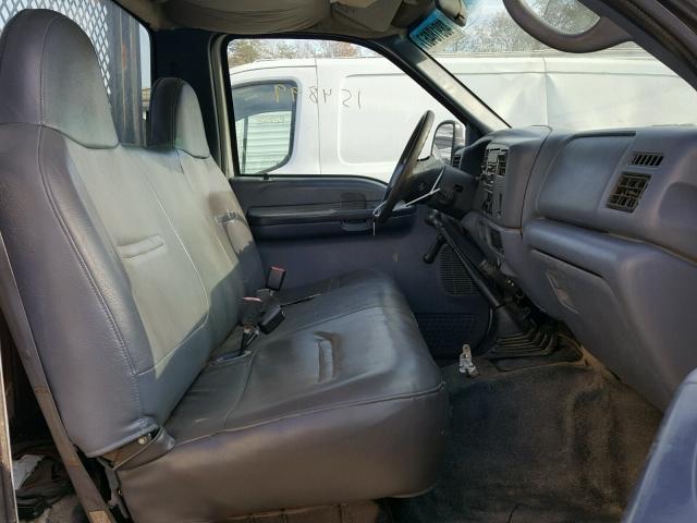 1FDAF56F4XEA47214 - 1999 FORD F550 SUPER WHITE photo 5