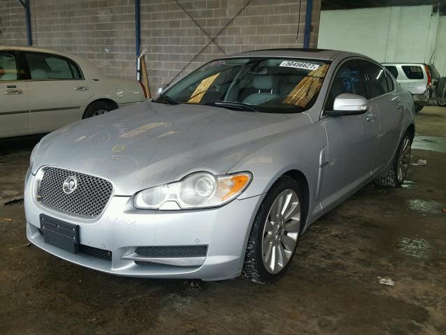 SAJWA05B69HR26968 - 2009 JAGUAR XF LUXURY SILVER photo 2