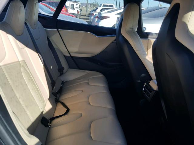 5YJSA1E29GF146060 - 2016 TESLA MODEL S GRAY photo 6