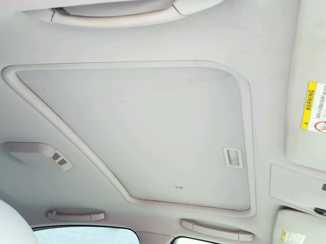 WBAAZ33455KW75619 - 2005 BMW 325 IS SUL WHITE photo 9